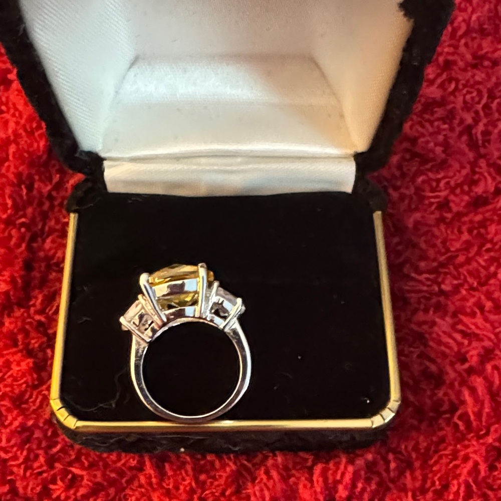 Radiant Yellow Stone Silver Ring - image 2